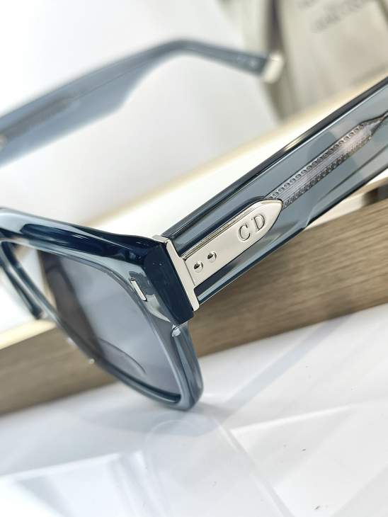 Picture of Dior Sunglasses _SKUfw76512987fw